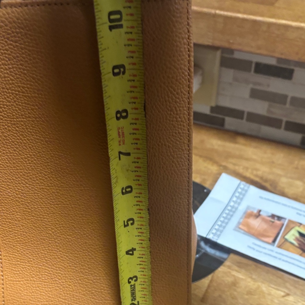 Burberry authentic  Brown Leather Shoulder Bag Free COA included - Picture 12 of 13